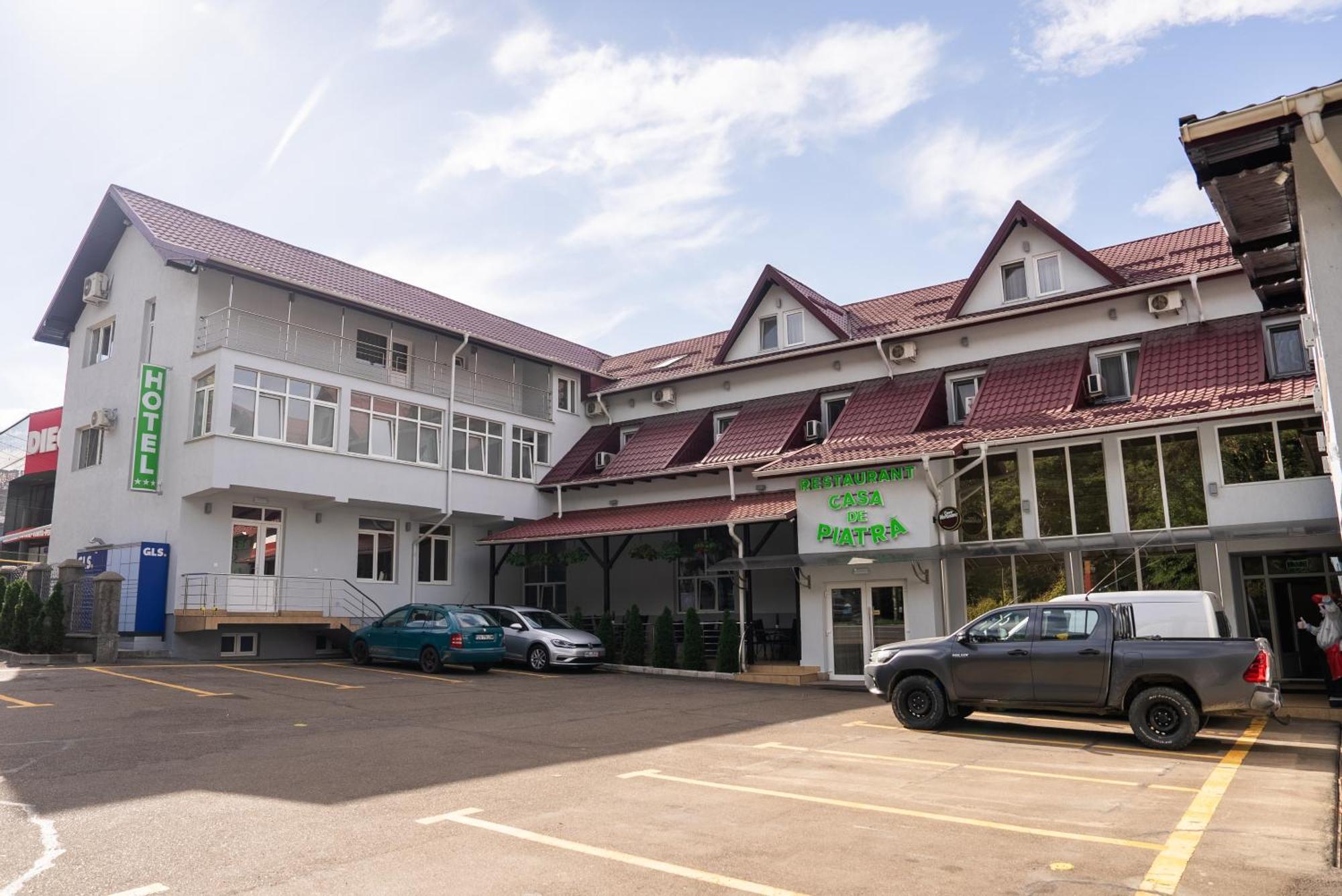 Hotel Casa De Piatra Scheia Bagian luar foto